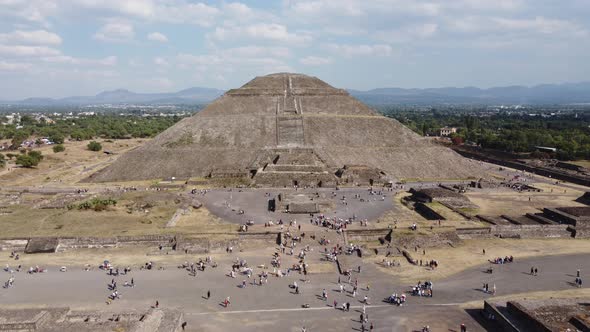 top view drone pyramids Teotihuacán mexico in calzada de los muertos, pyramid of sun and moon