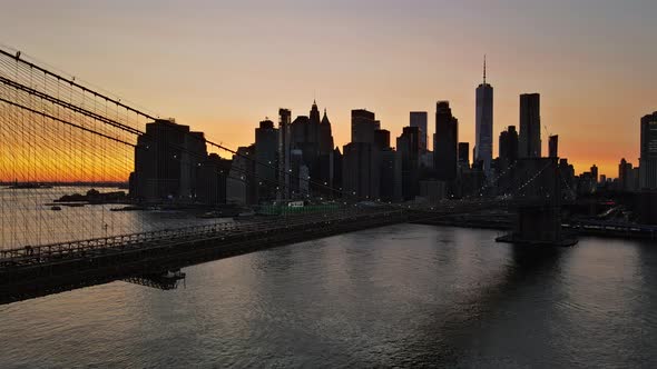 Beautiful Brooklyn Bridge From New York City Manhattan Midtown Seen at Sunset U.S. alt