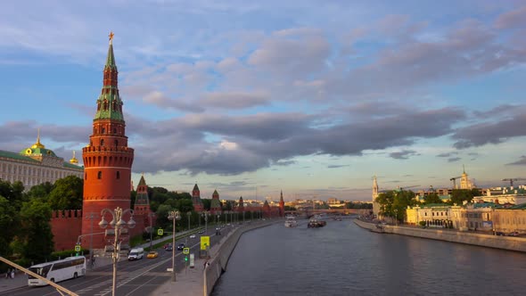 Moscow Kremlin and Moscow River alt