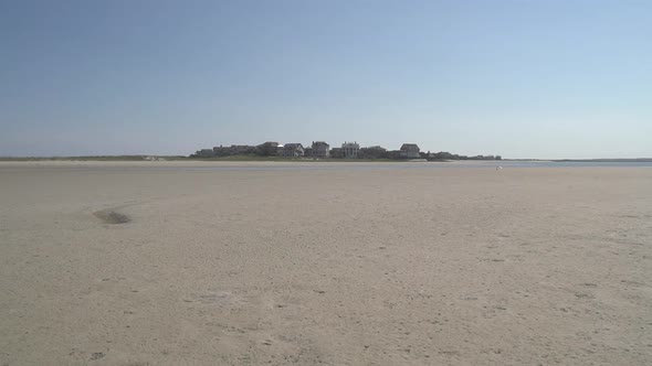 A large video of a tidal flat alt