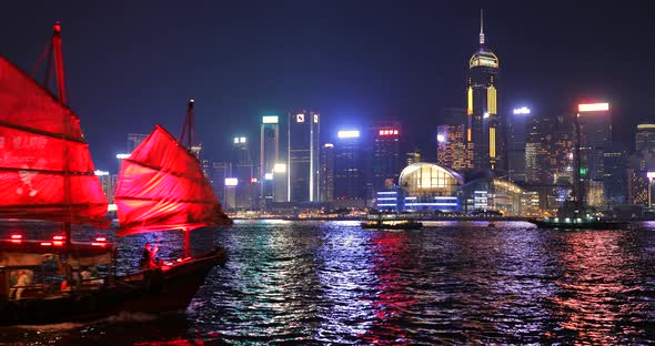 Victoria harbour in the evening  alt