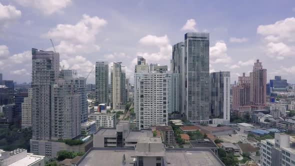 Skyline of Bangkok alt