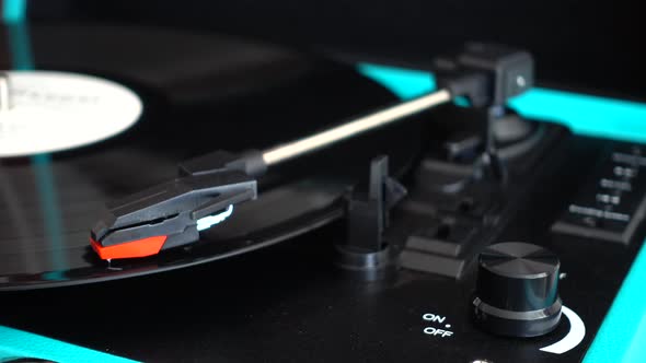 Vinyl Record Player alt