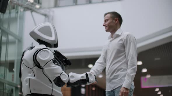 Interaction of Man and Modern Technologies of Artificial Intelligence alt