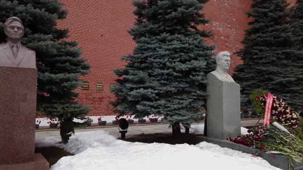 Graves of Prominent Historical Figures of the USSR and Russia Buried at the Kremlin