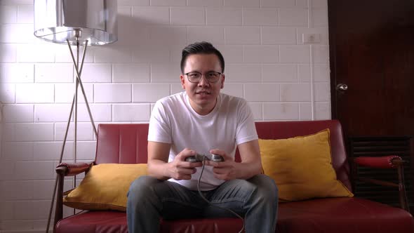 Man Playing Game alt