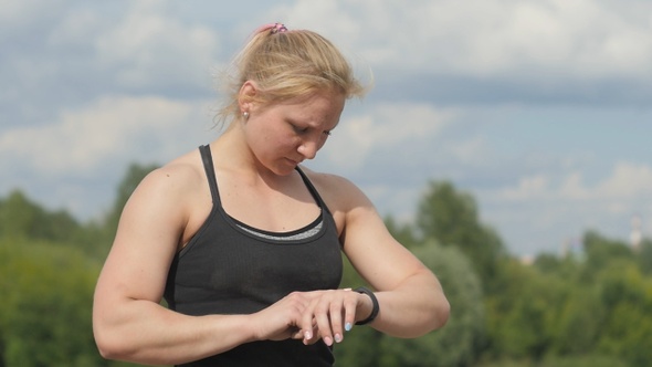 Health Sport Woman Wearing Smart Watch Device with Touch