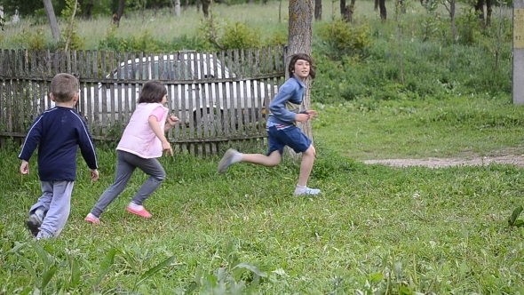 Kids Playing in the Courtyard 01