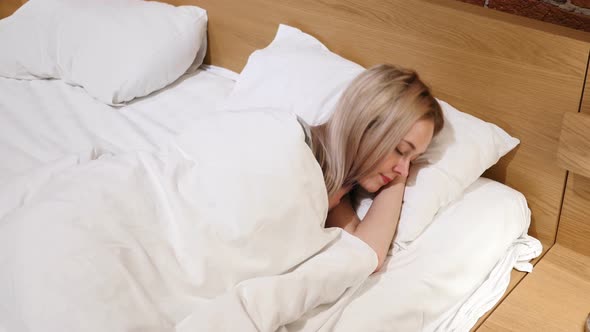 Sick Woman Sleeping in Bed on Side, Cough alt