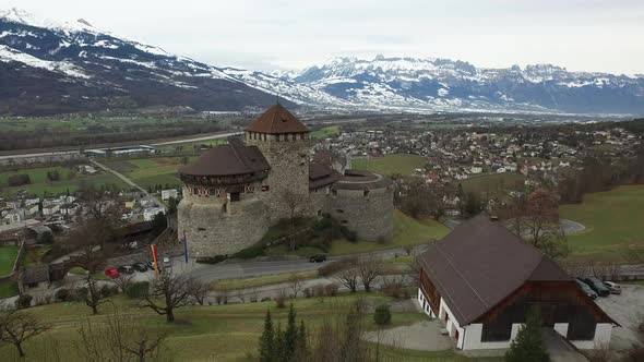 The castle in Vaduz, Liechtenstein alt