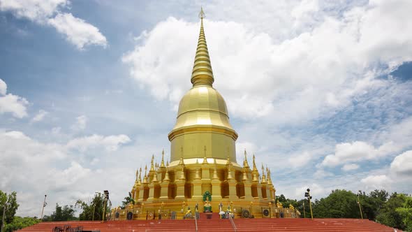  Wat Pa Wang Nam Yen Maha That Chedi Sri Maha Sarakham
