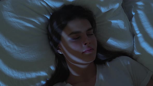 Insomnia or Sleepless Night alt