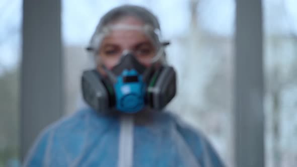 Concept of Coronavirus Quarantine, Global Covid-19 Epidemic. Treatment of Infection. Medic in Hazrat alt