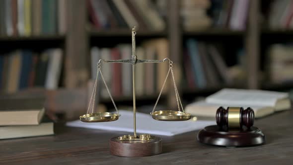 Judge Pass Through Gavel and Gold Brass Balance Scale on Judge Table alt