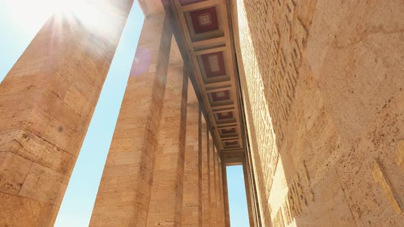 Historical Columns and Daylight alt