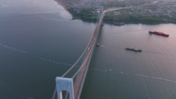 Verrazano Bridge and the East River in New York City alt