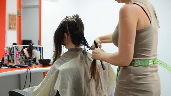 Woman at the Hairdresser 01