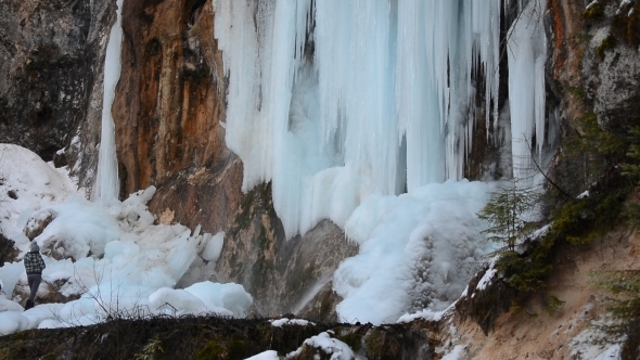 Waterfall of Ice 02