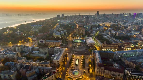 Aerial of Maydan Nezalezhnosti, the Central Square of Kiev alt
