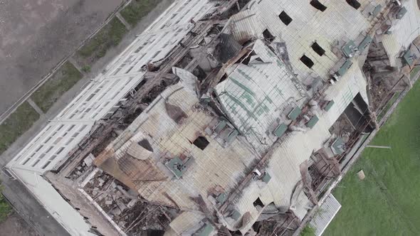 Vertical Video of a Building Destroyed By War in Ukraine alt