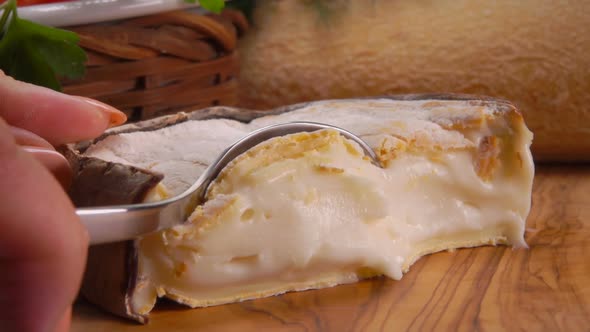 Spoon Break Off a Piece Cheese alt