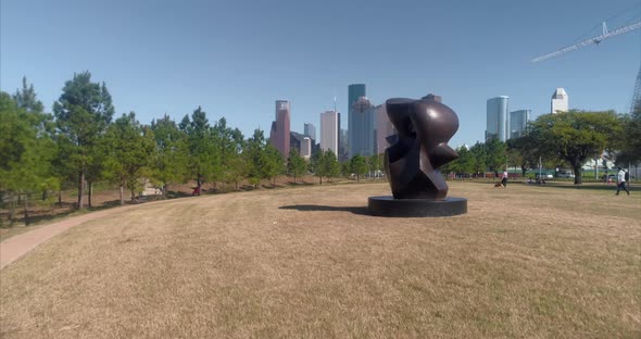 This video is about and establishing shot of downtown Houston from Elanor Tinsley Park. Elanor Tinsl alt