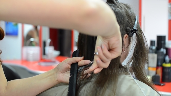 Woman at the Hairdresser 03