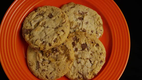 Cinematic, Rotating Shot of Cookies on a Plate - COOKIES 348 alt