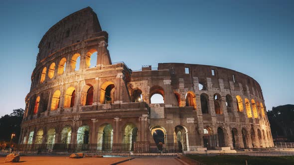 Rome, Italy. Colosseum Night To Morning Transition 4K Time Lapse.