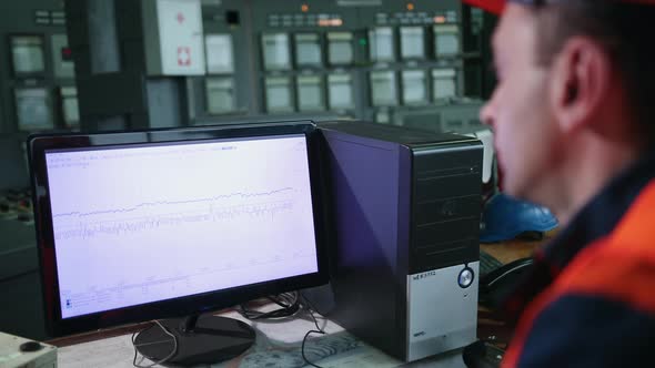 Worker in Control Room alt