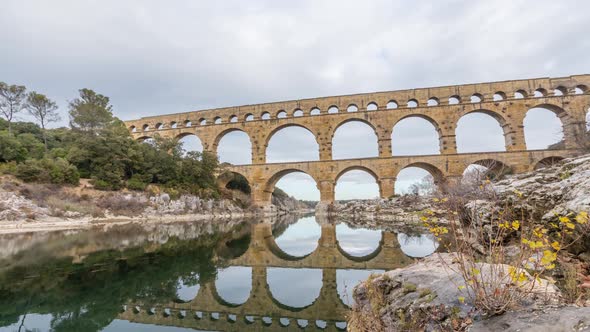 Pont du Gard - ancient roman aqueduct in southern France  alt