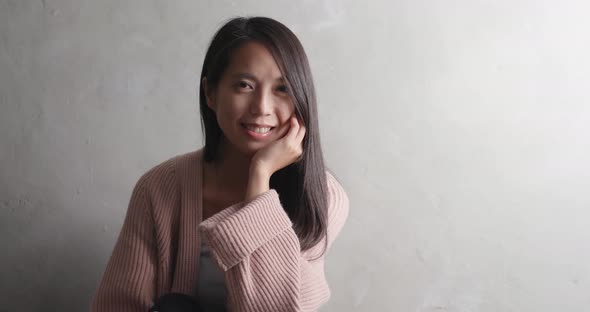 Asian woman smile to camera alt