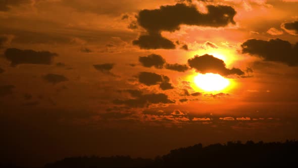 Time Lapse View of Clouds &amp; Sun Light in Himalaya.