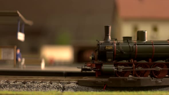 Model Train in Motion Close Up. alt