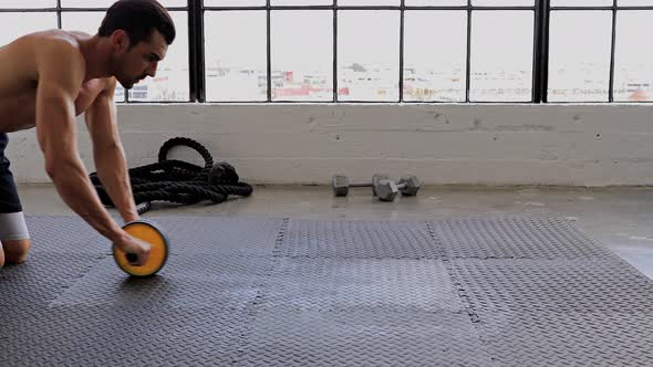 Athletic Man Working Out alt