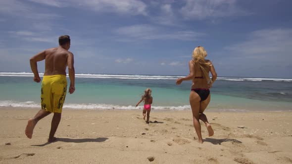 Family Child Beach alt