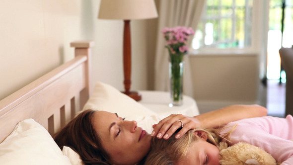Mother And Daughter Sleeping Together In Bed 6