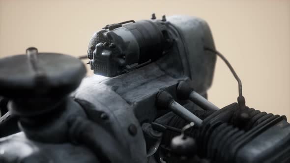 Old Rustet Opposite Engine alt