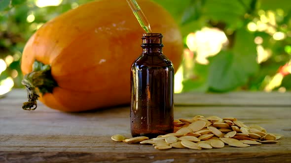 Pumpkin Seed Oil in a Bottle alt