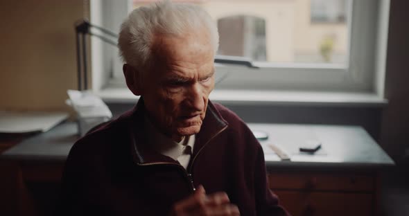 Elderly Senior Man Worried Unhappy alt