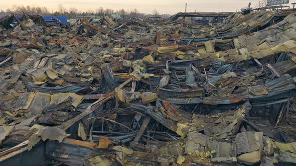 War Ukraine Destruction Damage House Bomb Destroyed Chernihiv alt