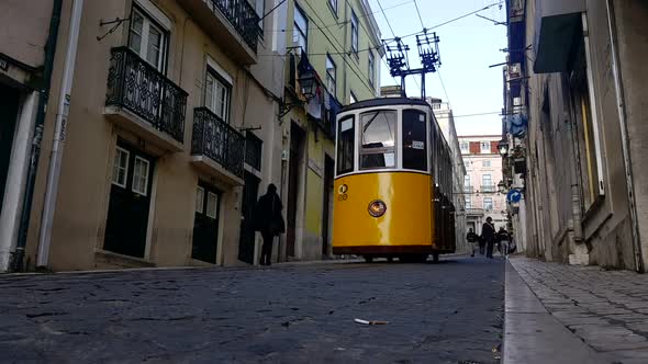Lisbon City - Old Street - Tramway Car alt