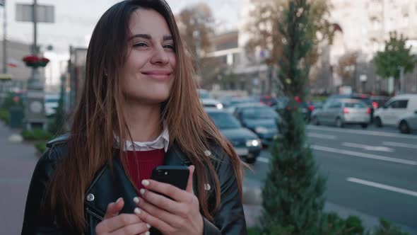 Woman Spend Time in City Hold Phone Receives Longawaited Sms Great News Happiness Feels Incredible alt