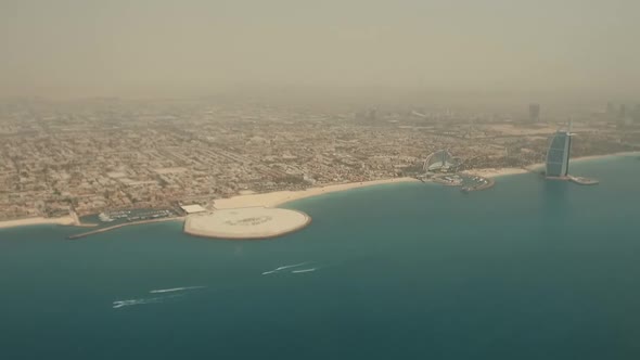 Aerial view video, Dubai, United Arab Emirates. alt