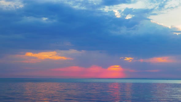 Calm Sunset on the Sea alt