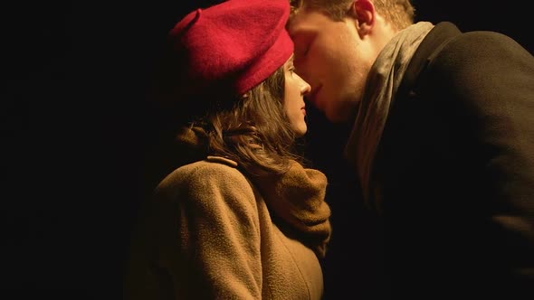 Man Leaving Girlfriend, Couple Splitting Up, Woman Crying in Sorrow, Last Kiss alt