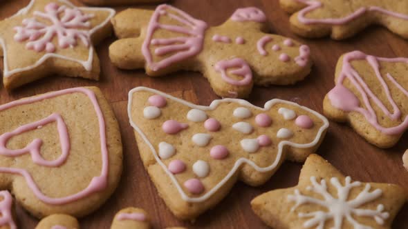 Decorated Gingerbread Cookies or Biscuits with White or Pink Royal Icing or Glaze alt