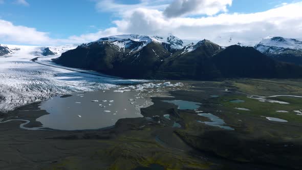 Aerial Panoramic View of the Skaftafell Glacier Vatnajokull National Park alt