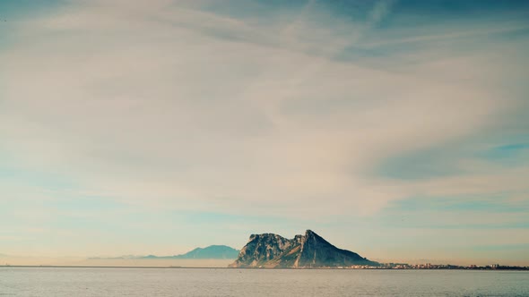 Clouds over Gibraltar Rock, Timelapse alt