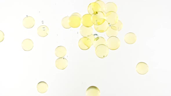 Capsule Pills Omega 3 Gold Oil Capsules alt